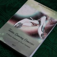 Cover of Twelve Dancing Princesses